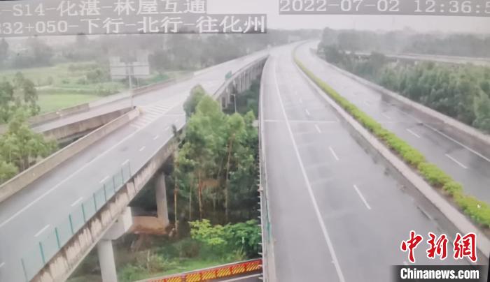 受台风影响广东部分高速路段封闭