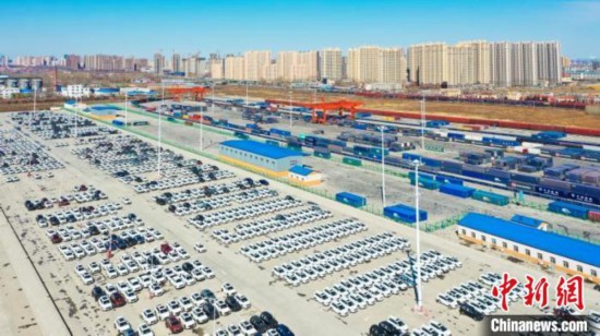 上半年哈尔滨铁路货物运输突破1亿吨创十年来最好水平