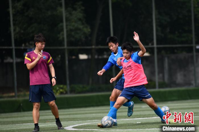 日本教练成都青训记：“草根”是中国足球不可忽视的部分