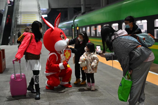 2023年春运启幕 重庆火车站预计发送旅客630万人