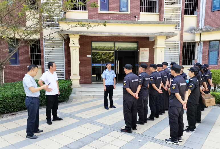 护航开学季丨北碚公安扎实开展秋季校园开学安保工作