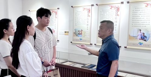 南京师范大学开展“华夏史传家风训，送入邻里百姓家”调研活动