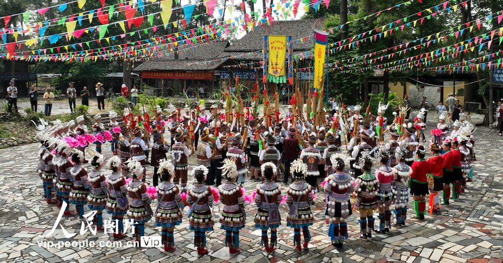 广西柳州：芦笙起舞 庆祝丰收