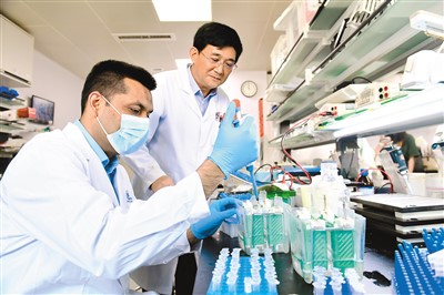 白衣博士沙巴兹：为中巴健康走廊尽一份力（健康视线）