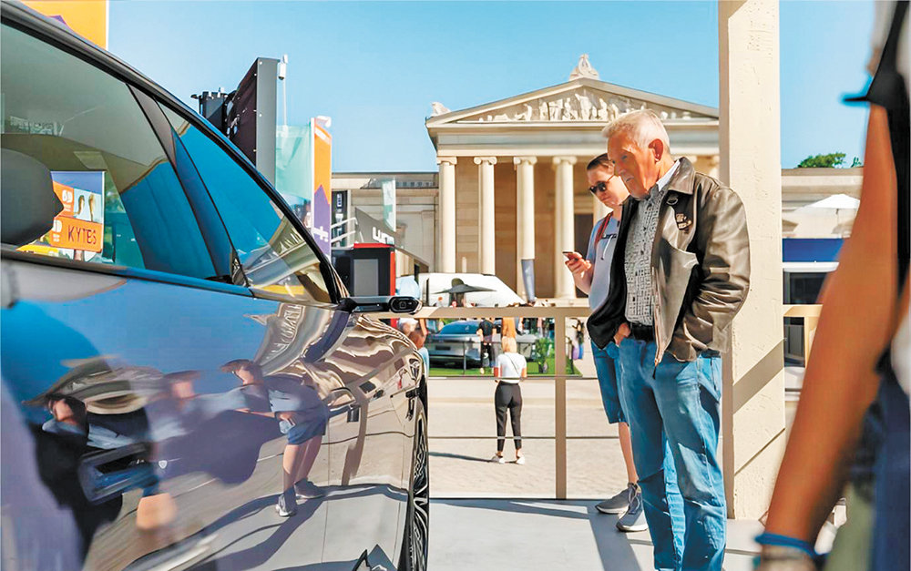 前不久的德国慕尼黑车展上，长安旗下阿维塔的新车型引起海外观众的关注。（图片均由受访者提供）