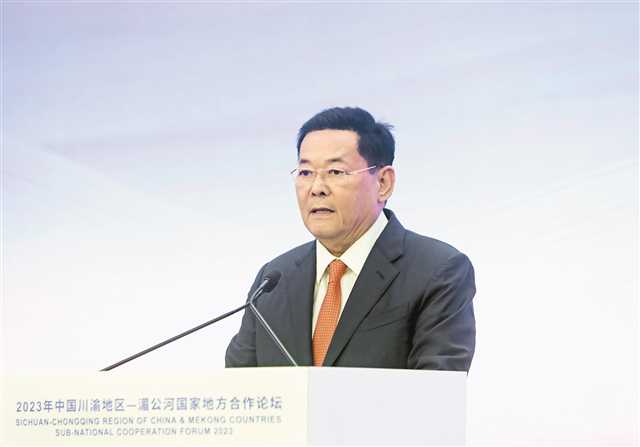 纳品通·诗讪攀
