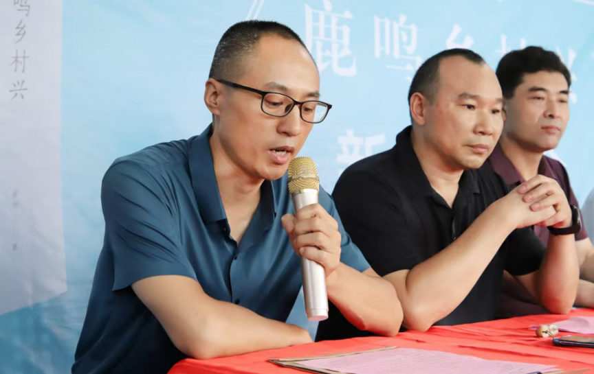 青年作家翟明携新书《鹿鸣乡村兴》与读者见面